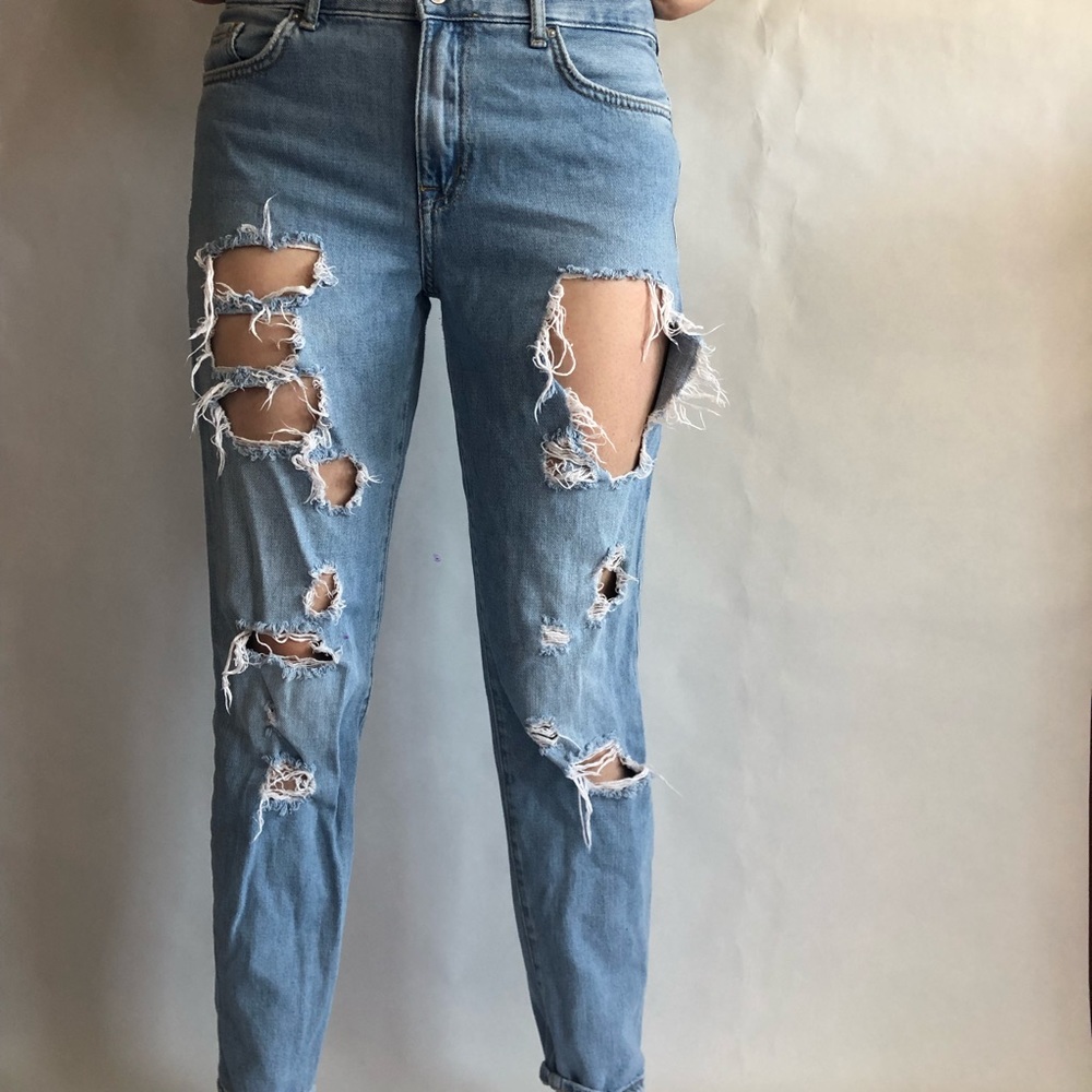 ripped boyfriend jeans